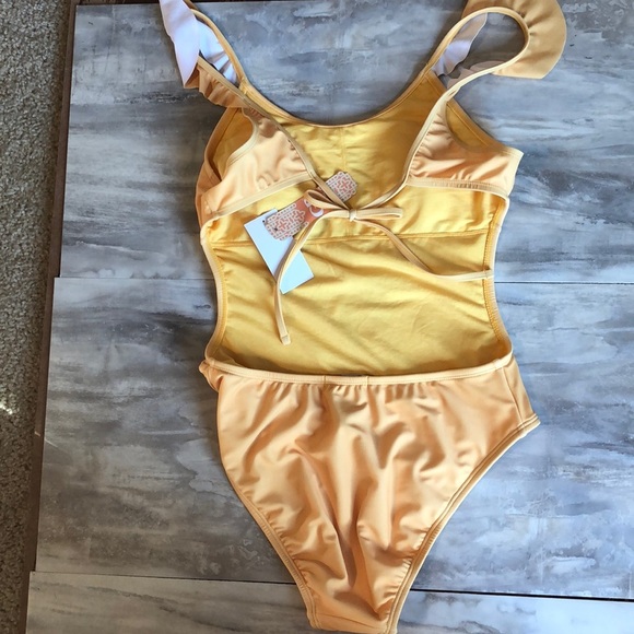 Gianni Bini Yellow Parrot One Piece bathing suit swim medium blue green pink - Picture 6 of 8